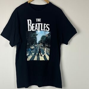 The Beatles Black Graphic T-Shirt Abbey Road - Size Large